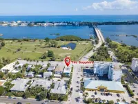 2 King Bed/2 Bath Spacious Apt-3 min from the beach!