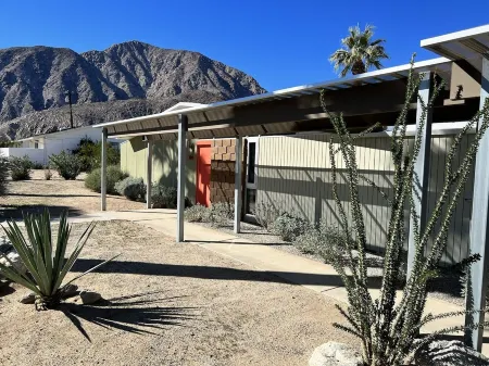 Style + Pool + Spa + Location + Views Отели в г. Боррего-Спрингс