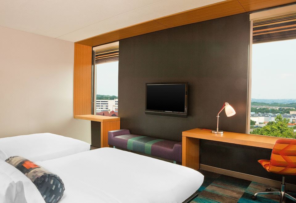2. Aloft Ar..