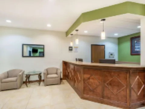 เดย์สอินน์ บายวินด์แฮม โทพีกา โรงแรมในโทพีกา