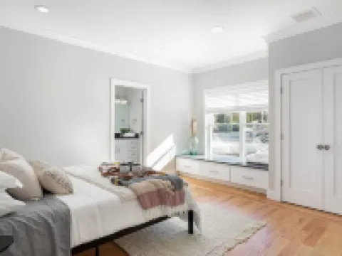 Luxury Home | Fire Pit | Beach | Grill | 2 Decks Hotels in Smithfield