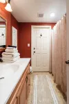 Newly renovated Carriage House, on lovely property near Intercourse, PA
