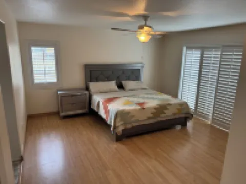 Nice remodeled House for rent in West side of Palmdale
