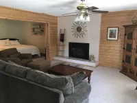 On Golf Course, 4 Bedrooms, 3 bathrooms, Sleeps 10