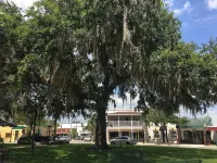 Historic Section of Sebring  Townhome Hotel a Sebring