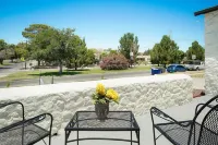 Casa De Las Tortugas-A Historic Bungalow Retreat