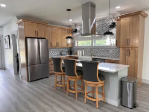 Modern house 3-bedroom and office with WiFi and AC in Gastonia