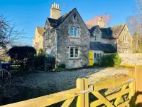 Beautiful Character Cottage in the Country