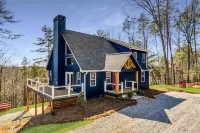 Luxe Modern Cabin Perched in Dahlonega Forest