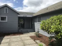 Waterfront Beach Rental with beach access Hotels near Dune Peninsula at Point Defiance Park