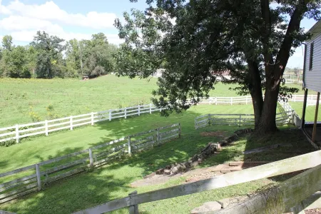 Beautiful Unit in Amish Country