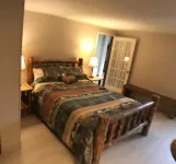 Sunny Mountain Chalet with Views & Chief's Kitchen, River, Hot Tub, Bar, AC, Pet