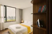 Hi-Home Suites - Ngoai Giao Doan at West Lake Starlake Hotel a Bac Tu Liem