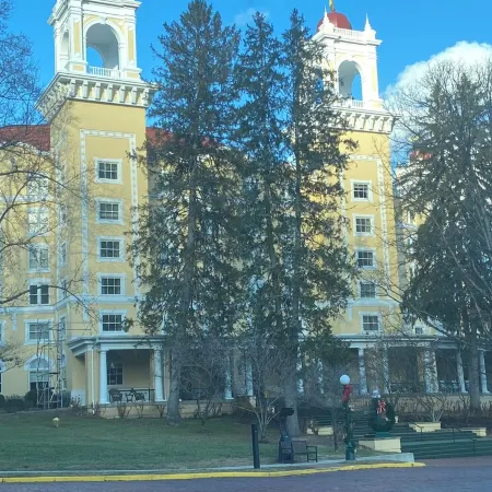 Charming,Cozy, Cottage - French Lick Quarters - Walk Casino/Resort, Pubs, Etc