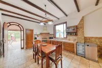 Single villa with wonderful private pool and great outdoor area