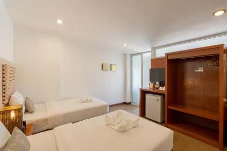 B House Chiang Mai Отели рядом с достопримечательностью «Wat Phra That Doi Kham»