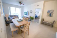 The Blue Flamingo!  Ground floor.  Close to Disney! Updated 2024-2025!