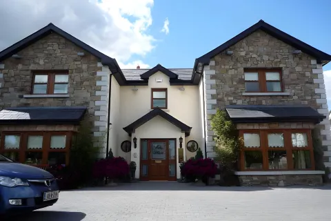 Avlon House Bed and Breakfast