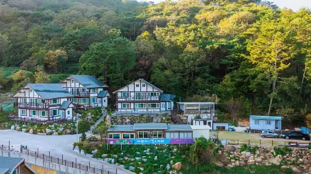 Tongyeong Yehyang Pension