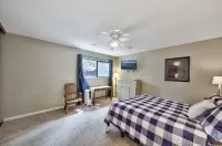 Lovely Condo mins away from Heavenly, Lake & Beach