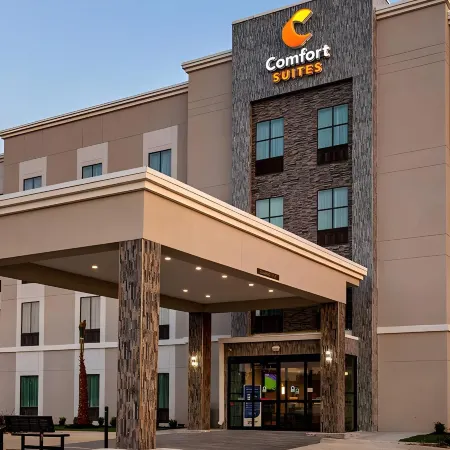 Comfort Suites Kingston Central