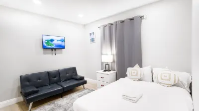 Exotic home 3bed2bath 20min to beach downtown Hotel dekat Bonita Golf Club