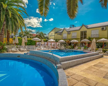 Alto Verde Suite & Apart Hotels in Termas de Rio Hondo