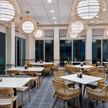 Hilton Garden Inn Tampa Airport Westshore Отели рядом с достопримечательностью «Стейк-хаус Bern's»