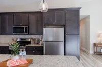 New 4-bedroom house in Buena Vista with WiFi and AC near SVU