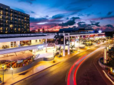 Sonesta Maho Beach All Inclusive Resort Casino & Spa Hotéis em Lowlands