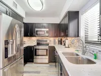 Waterfront Condo-Huge Pool & Across from Beach!