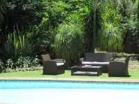 The Pecan Tree Guesthouse - Pools