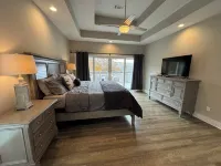 New 6 Bedrooms! Lake Barkley Lake House Hotels in 