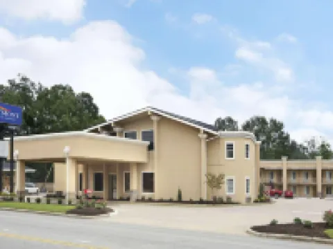 Cypress Inn & Suites Washington by OYO Hotels in Chocowinity