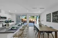 Up to 12 guests! Modern Villa in Wynwood