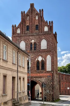 Wunderschönes, Modernes, Großes Haus Direkt am See Отели рядом с достопримечательностью «Berliner Tor»