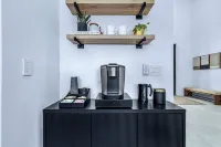 Maple Shore Homes Welcomes you to Modern Oasis Naples Park!