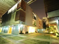 Six Star Motel Zhongli Branch Hotels near HSR Taoyuan Station Plaza