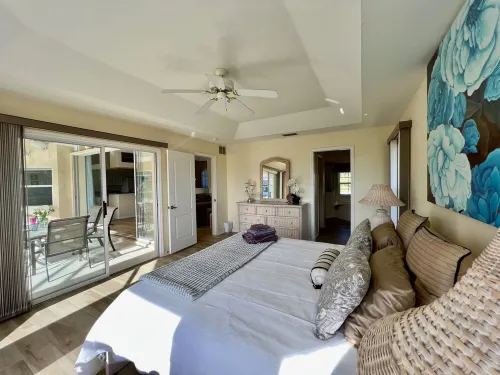 Villa with swimming pool & spa - Poolside Grill, Family-friendly, Water-view