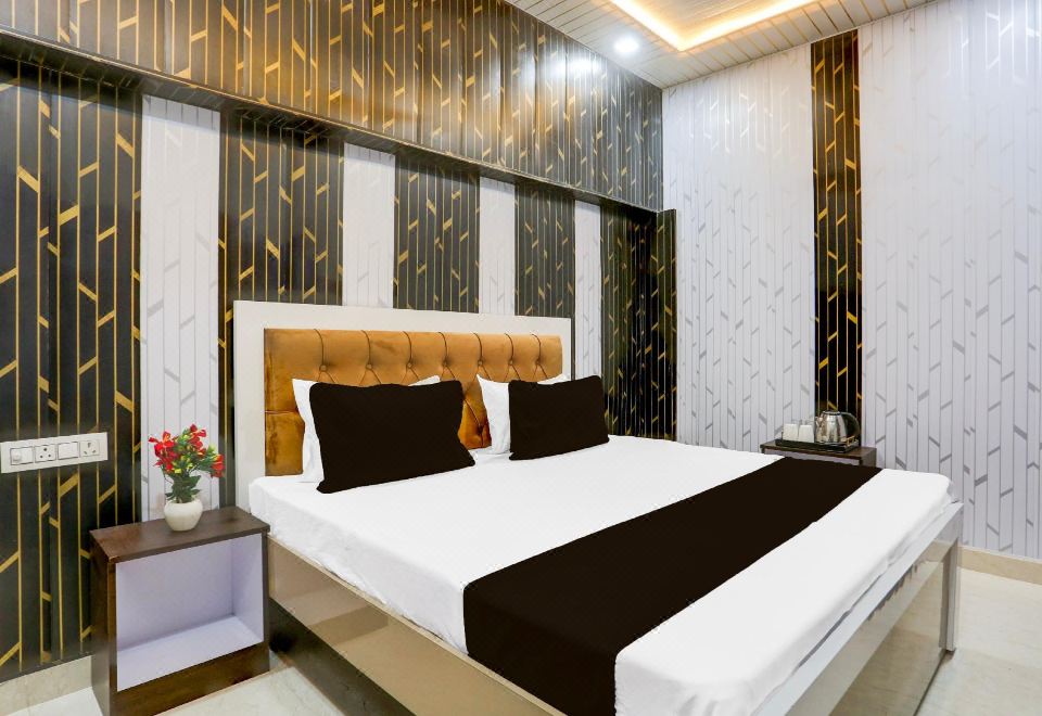 1. Hotel O ..