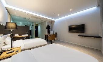Gongju J2 Hotel