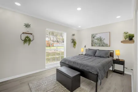 Luxury 6Br Villa with Heated Pool & Private Theater