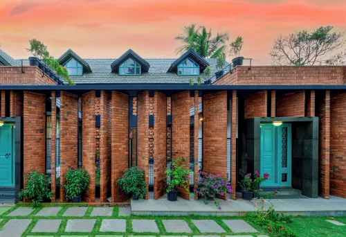 Tentgram Brickhouse