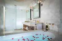 Creta Blue Boutique Hotel - Hot Tub
