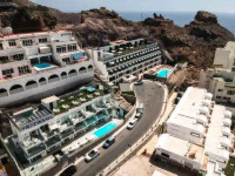 IG ナチョソル アトランティック & ヤイサソル バイ セルバトール - 大人限定 コマルカ・スールのホテル