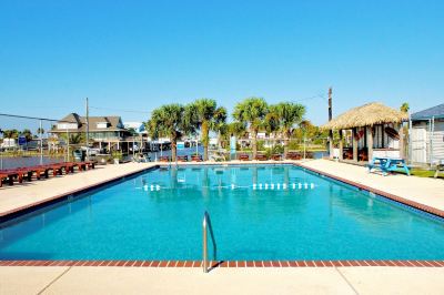 Outdoor Swimming Pool Sea Y'All! Photo