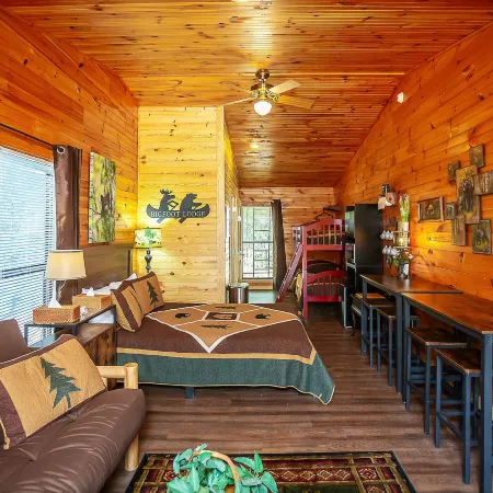 Bigfoot Lodge Room One