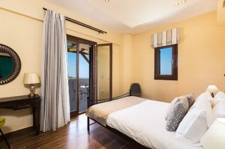 Family Kantifes Villa w Private Pool Sea View