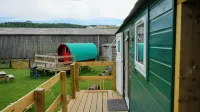 Unique Upcycled Straw Trailer Westcote Hotel di Jedburgh