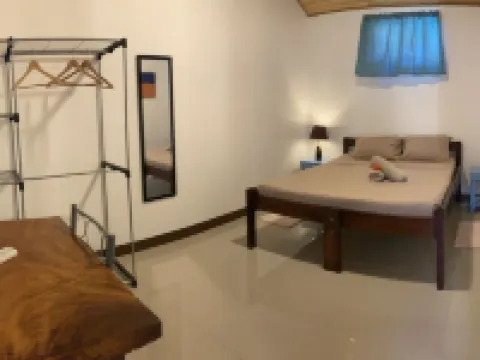 TamaHostel & Glamping Hotels in Tamarindo